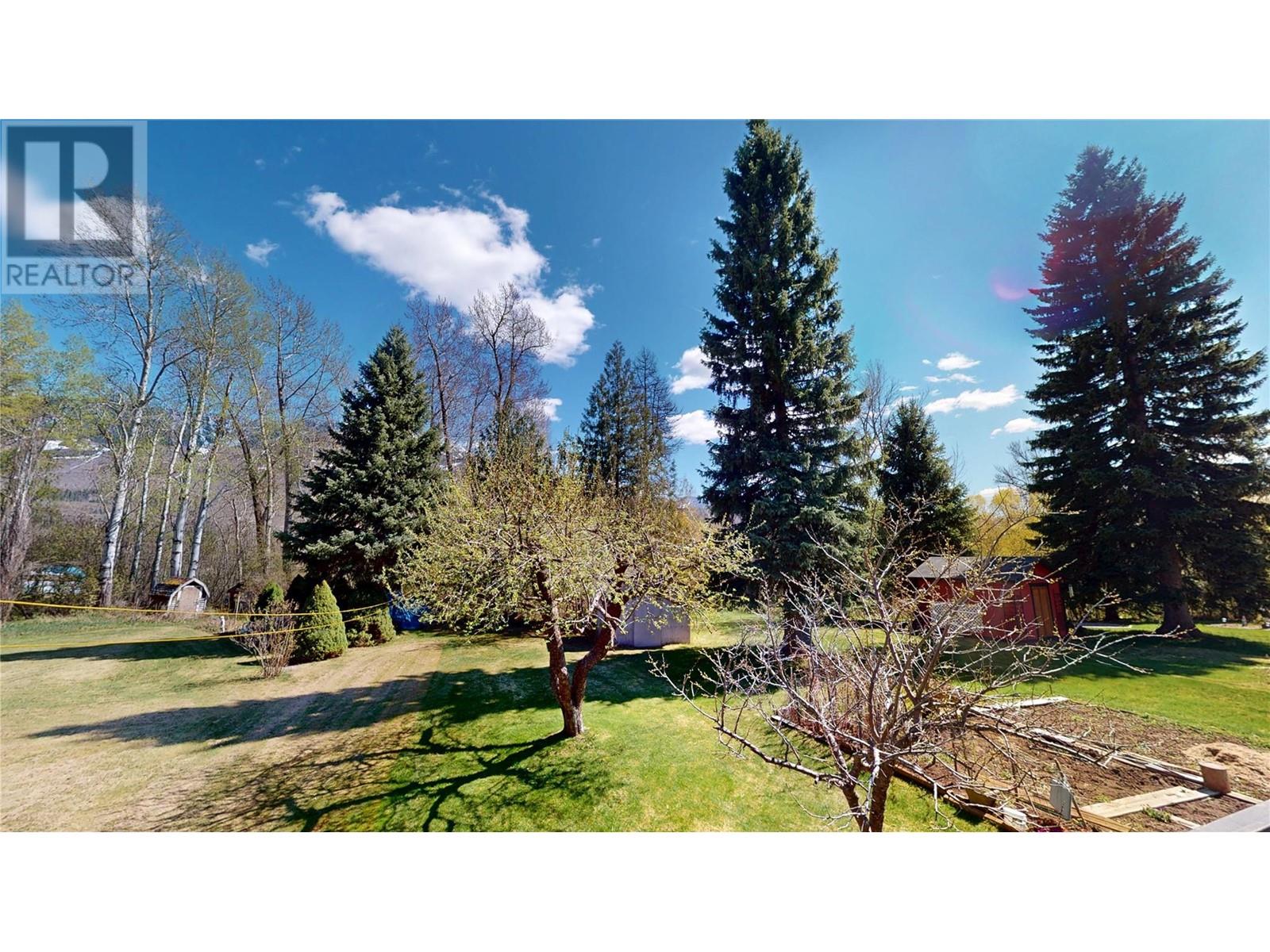 1698 Mckenzie Road, Fernie, British Columbia  V0B 1M5 - Photo 4 - 10345952
