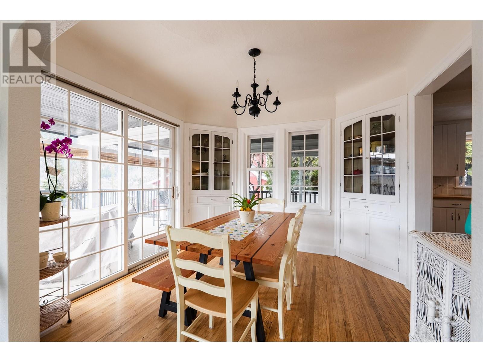 707 Cottonwood Street, Nelson, British Columbia  V1L 3V8 - Photo 14 - 10346687
