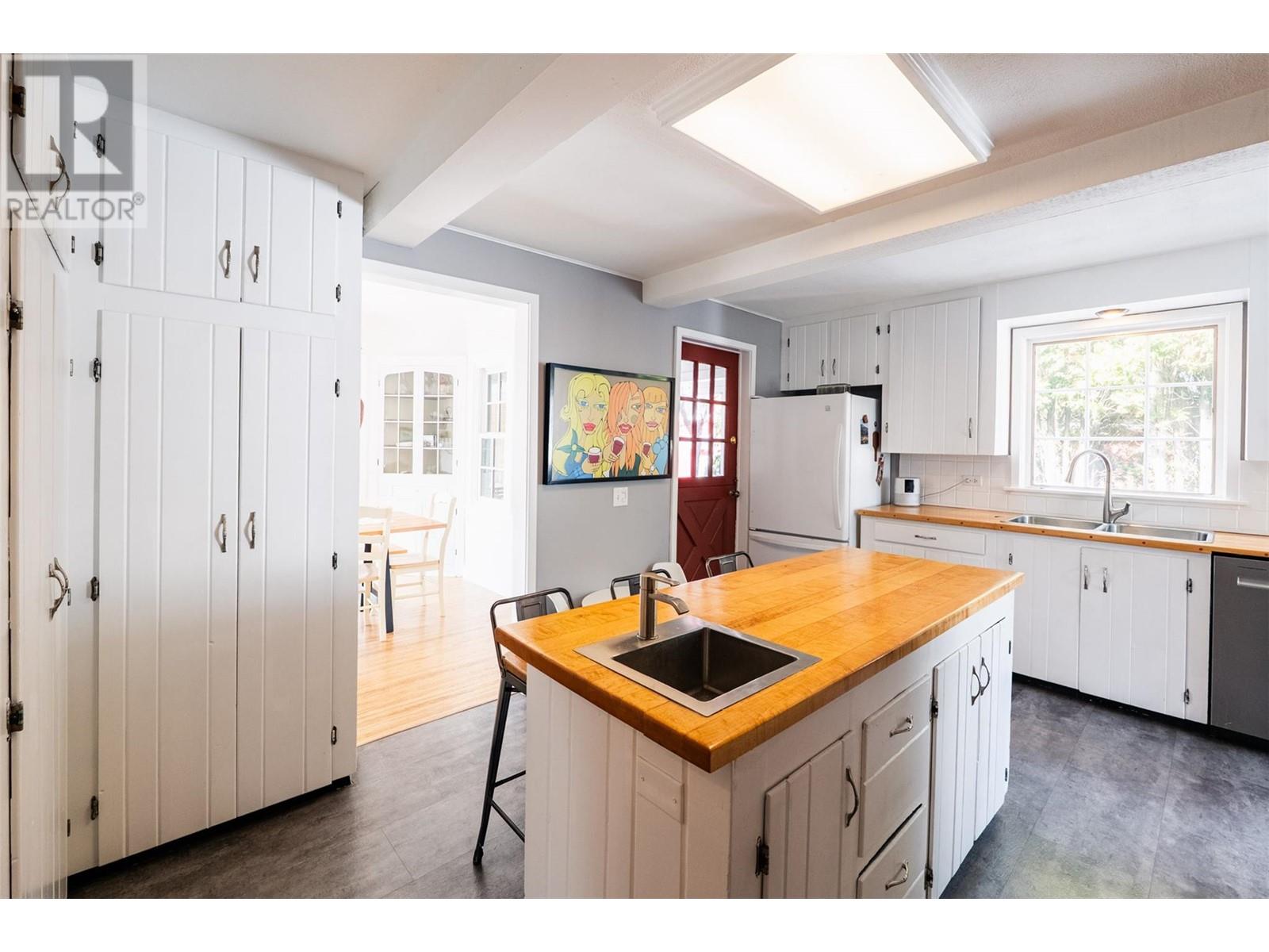 707 Cottonwood Street, Nelson, British Columbia  V1L 3V8 - Photo 8 - 10346687