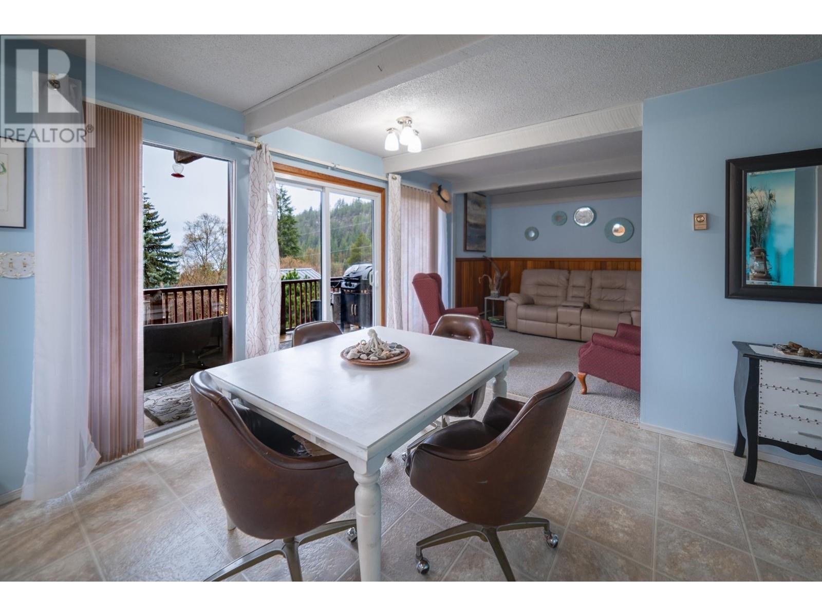 309 Fowler Street, Riondel, British Columbia  V0B 2B0 - Photo 10 - 10346751