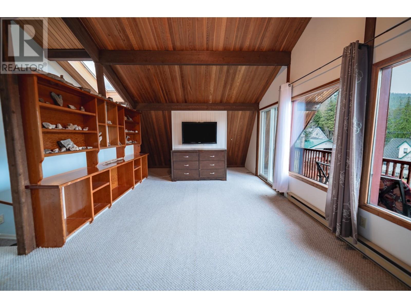 309 Fowler Street, Riondel, British Columbia  V0B 2B0 - Photo 21 - 10346751