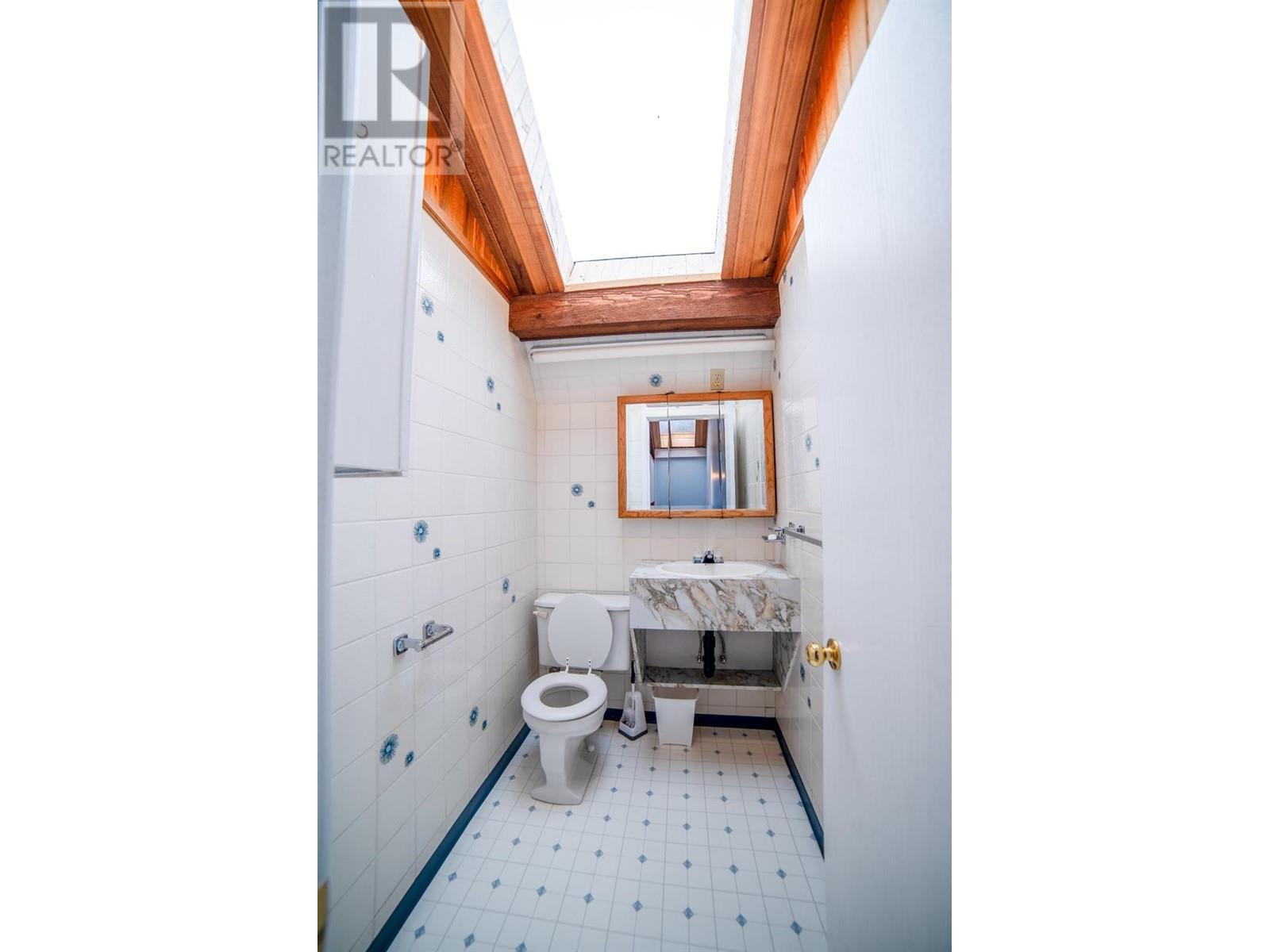 309 Fowler Street, Riondel, British Columbia  V0B 2B0 - Photo 26 - 10346751