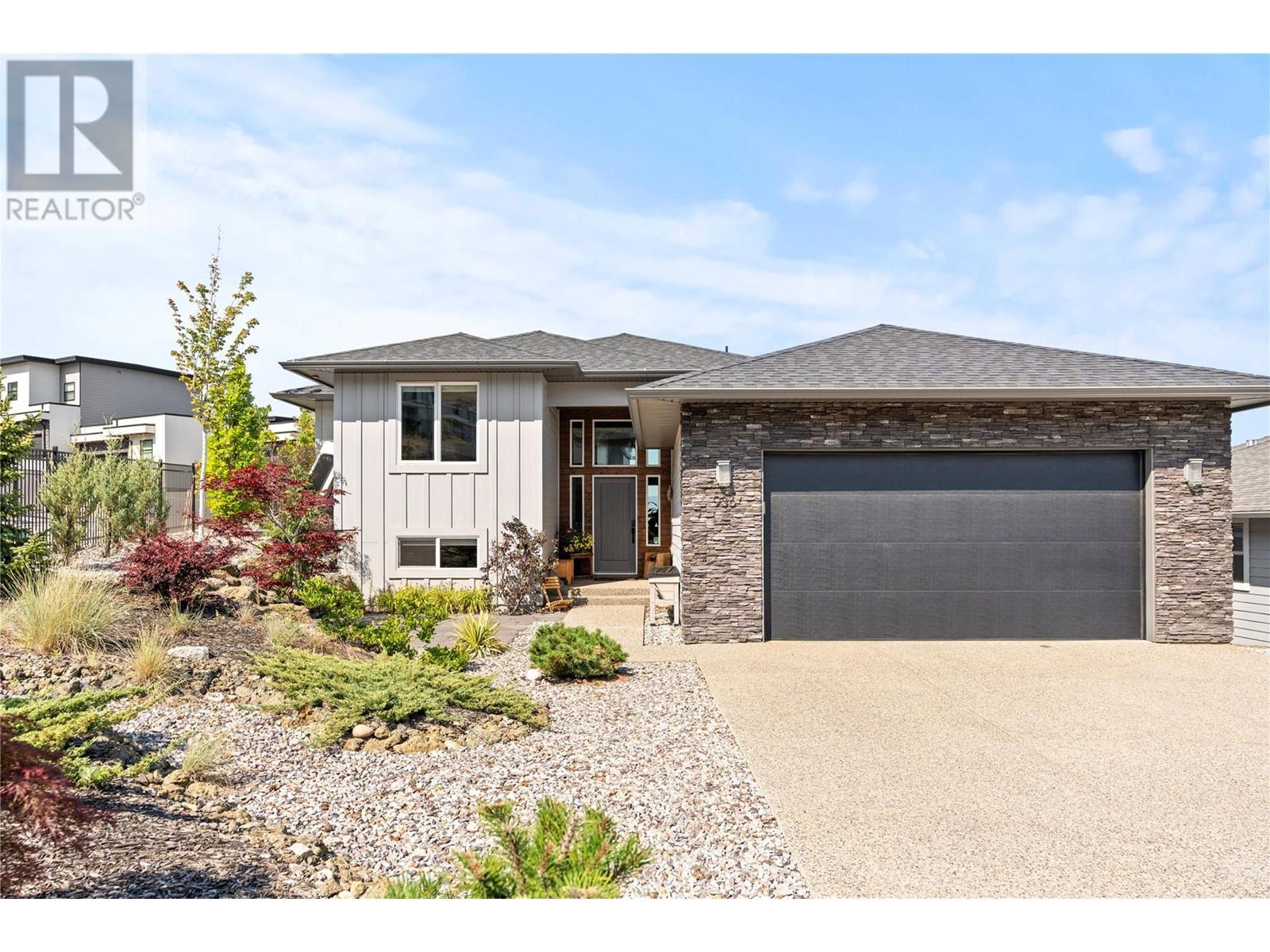 936 Mt Ida Drive, Vernon, British Columbia  V1B 4G2 - Photo 5 - 10346575
