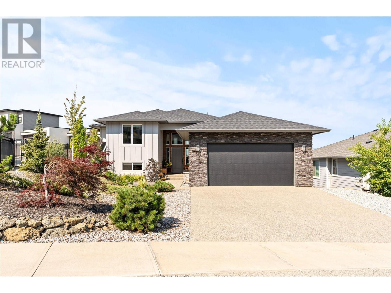 936 Mt Ida Drive, Vernon, British Columbia  V1B 4G2 - Photo 8 - 10346575