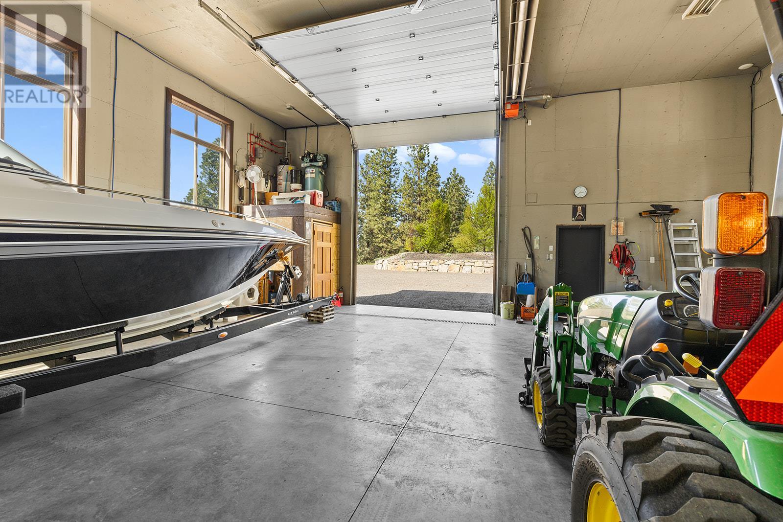 4190 Mcclain Road, Kelowna, British Columbia  V1W 4E1 - Photo 48 - 10344831