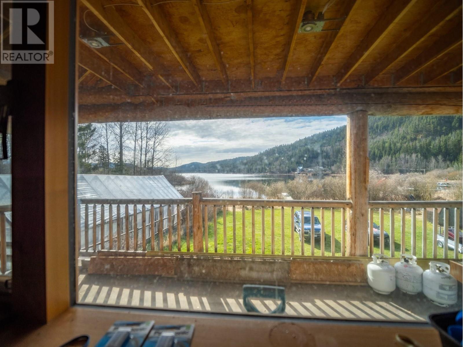 3028 Mccreight Road, Kamloops, British Columbia  V0E 3E1 - Photo 10 - 10346620