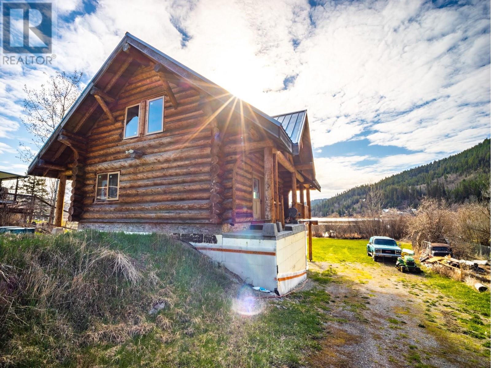 3028 Mccreight Road, Kamloops, British Columbia  V0E 3E1 - Photo 3 - 10346620