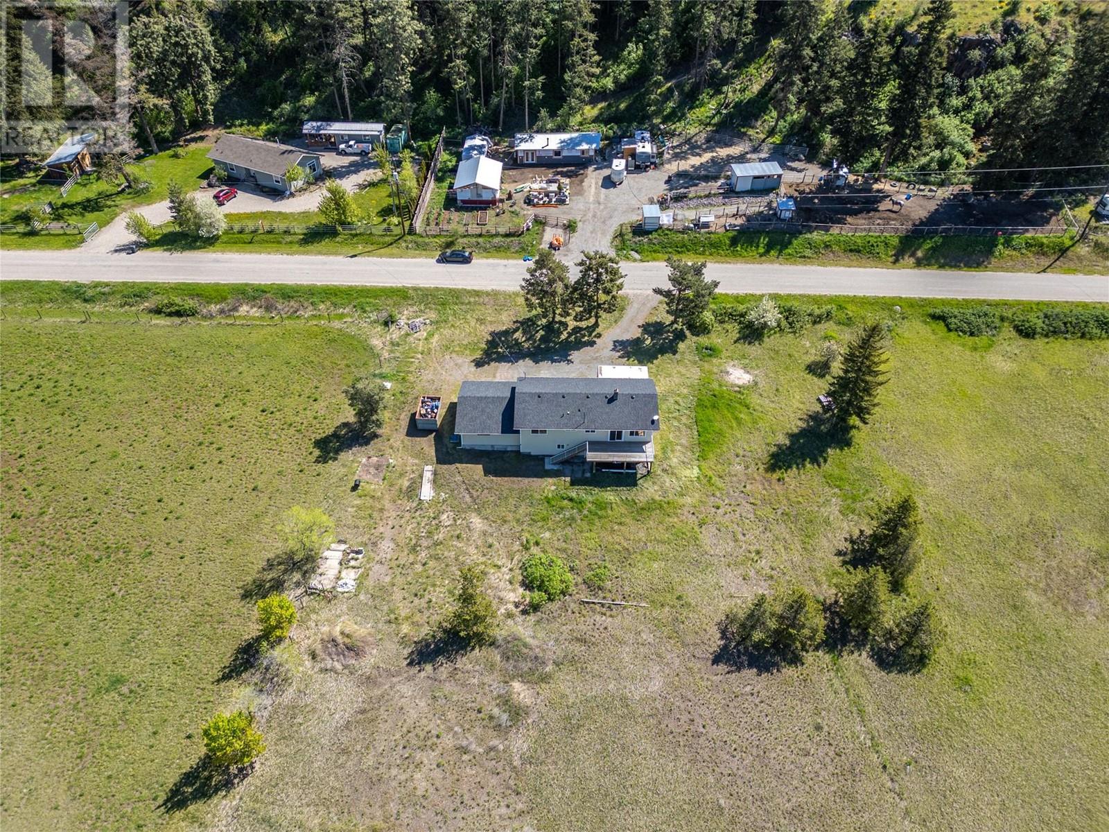 1278 Round Lake Road, Armstrong, British Columbia  V0E 1B5 - Photo 10 - 10346393
