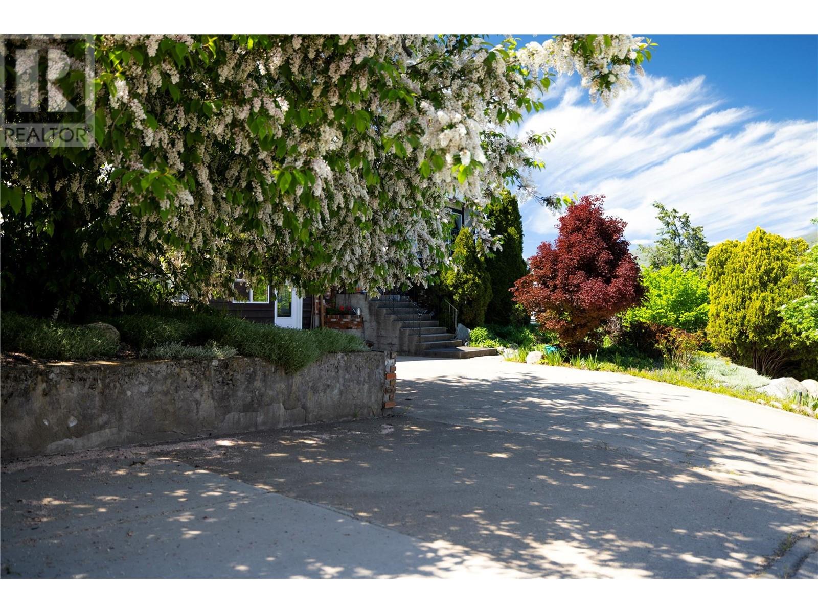 3928 15 Crescent, Vernon, British Columbia  V1T 7H4 - Photo 15 - 10346320