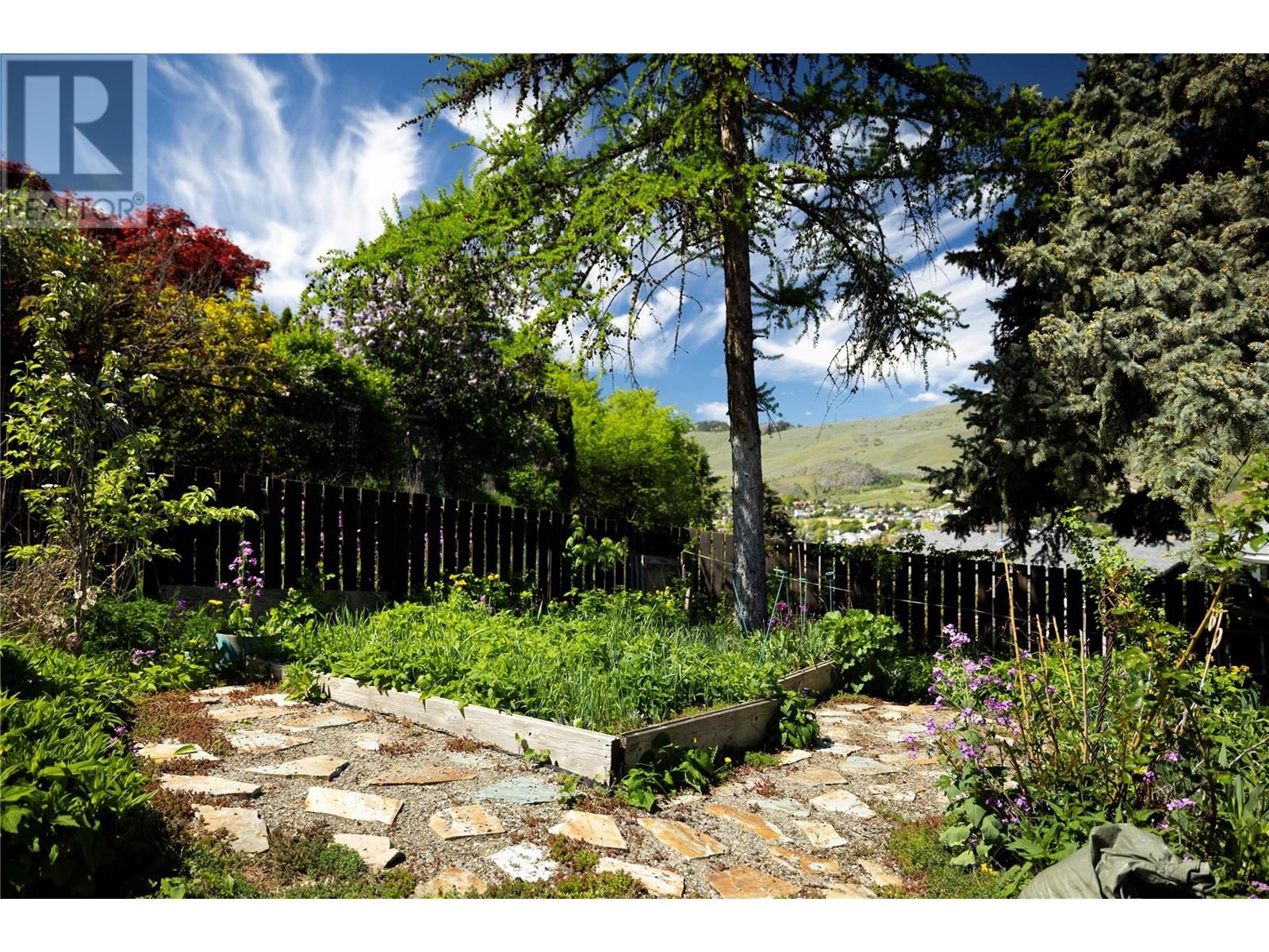 3928 15 Crescent, Vernon, British Columbia  V1T 7H4 - Photo 7 - 10346320