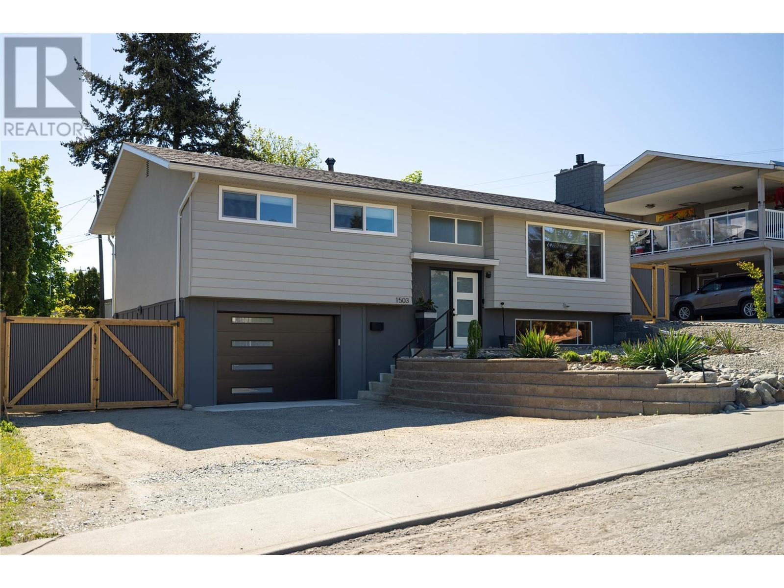 1503 34a Street, Vernon, British Columbia  V1T 5Z6 - Photo 2 - 10346315