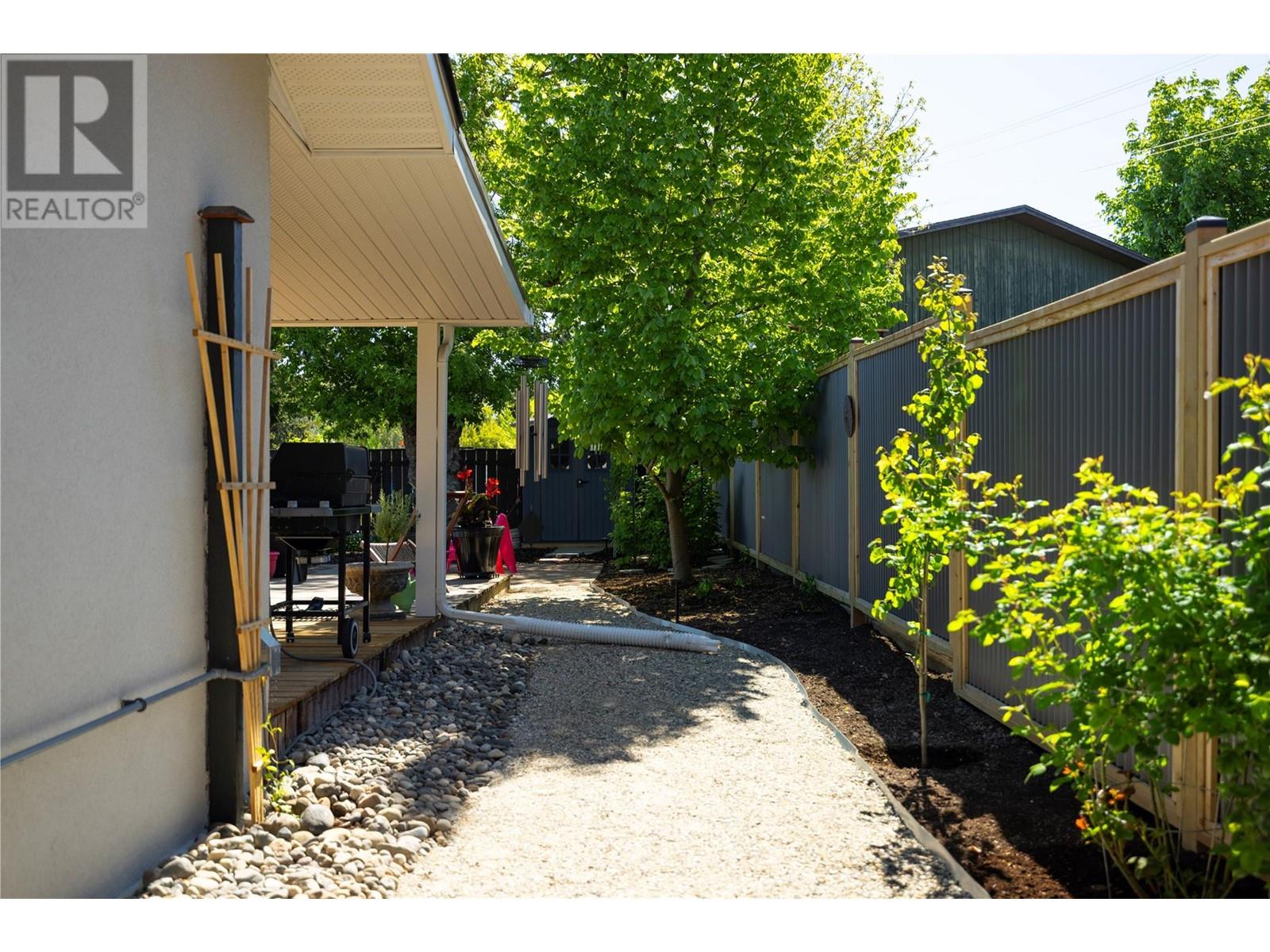 1503 34a Street, Vernon, British Columbia  V1T 5Z6 - Photo 23 - 10346315