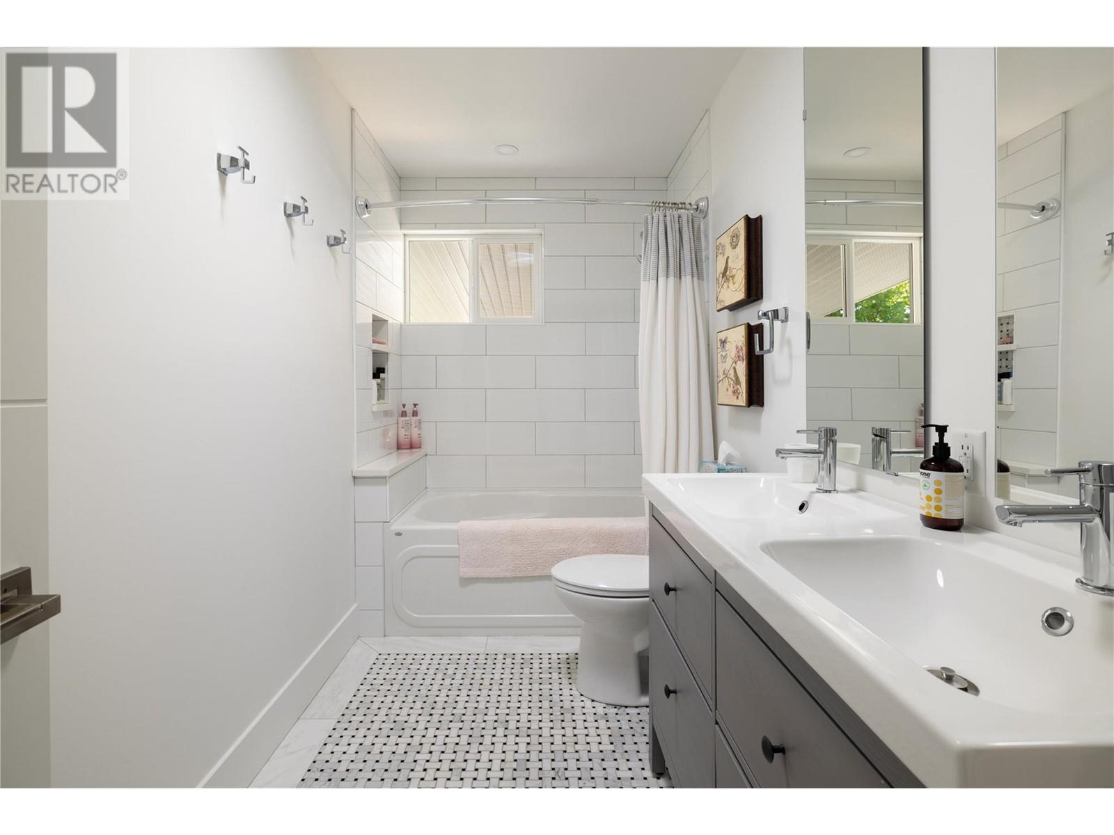 1503 34a Street, Vernon, British Columbia  V1T 5Z6 - Photo 45 - 10346315