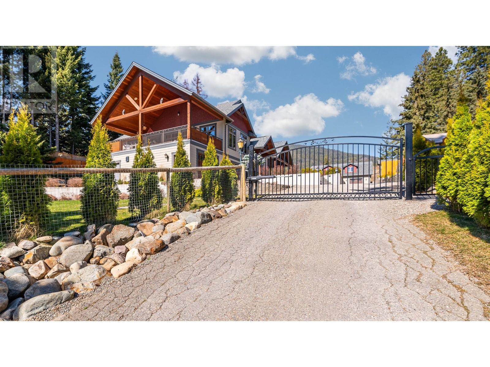 3618 Beam Road, Creston, British Columbia  V0B 1G1 - Photo 2 - 10345482