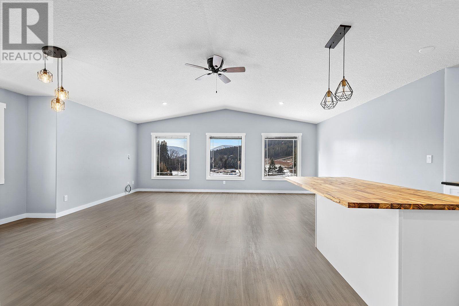 3618 Beam Road, Creston, British Columbia  V0B 1G1 - Photo 32 - 10345482
