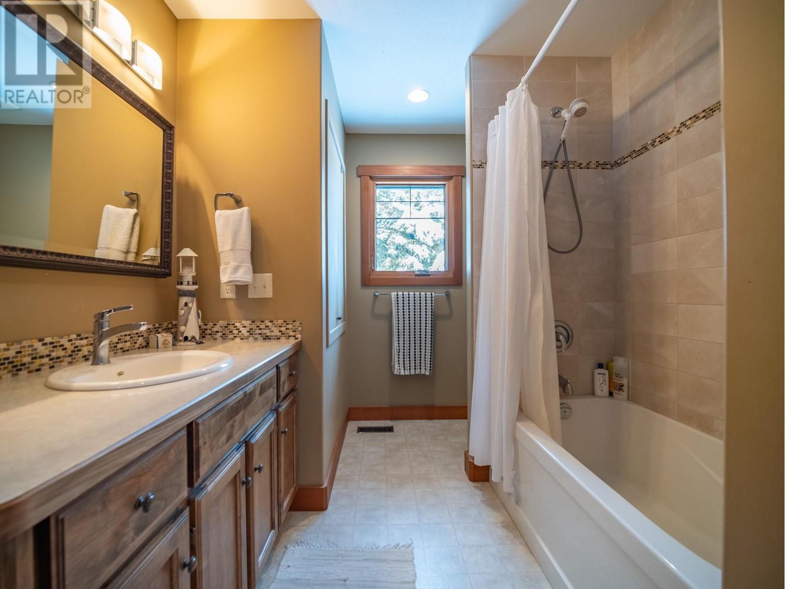 2504 Gould Road, Kamloops, British Columbia  V0E 3E1 - Photo 14 - 10346762