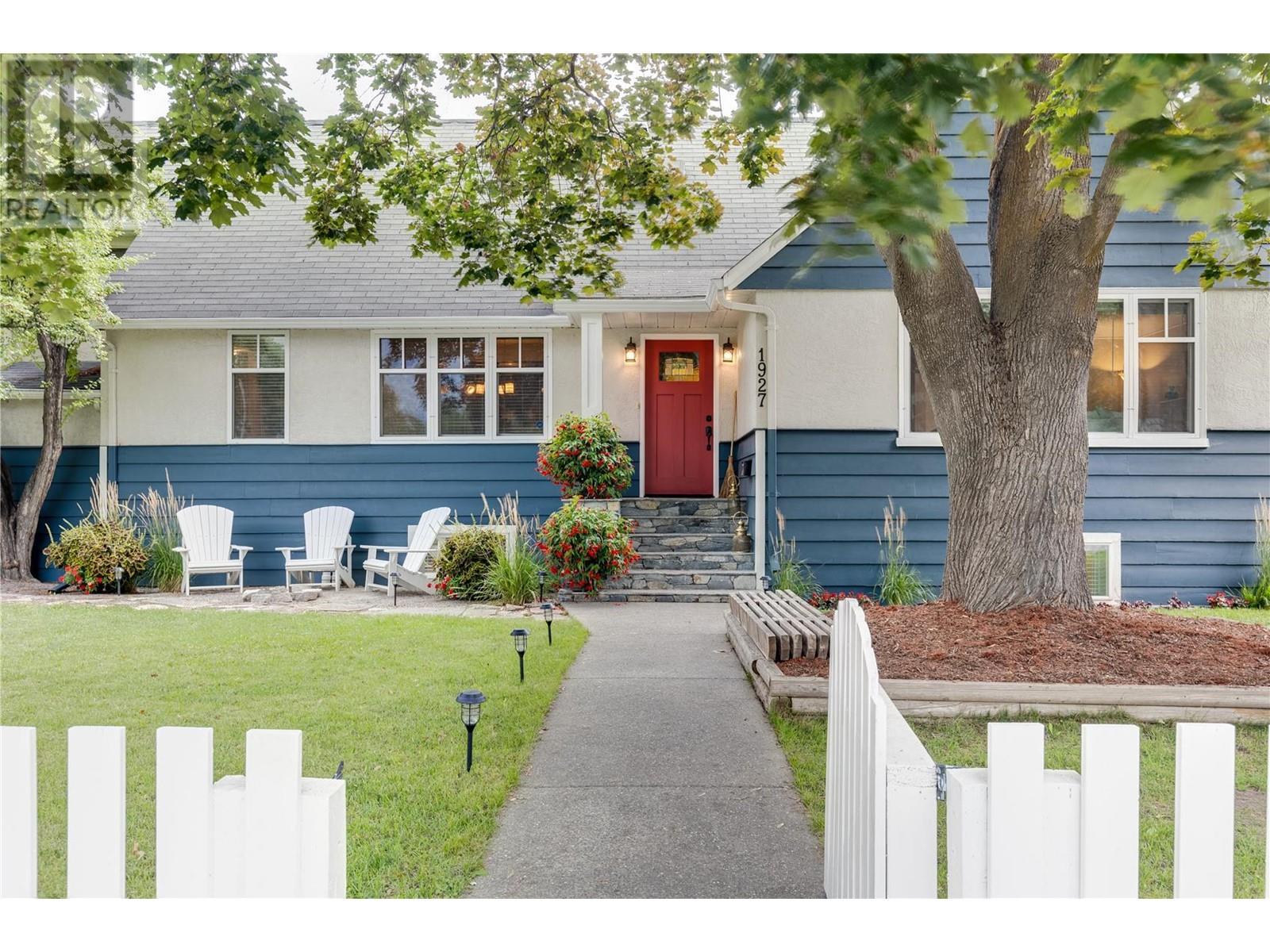 1927 Knox Crescent, Kelowna, British Columbia  V1Y 1K9 - Photo 1 - 10346745