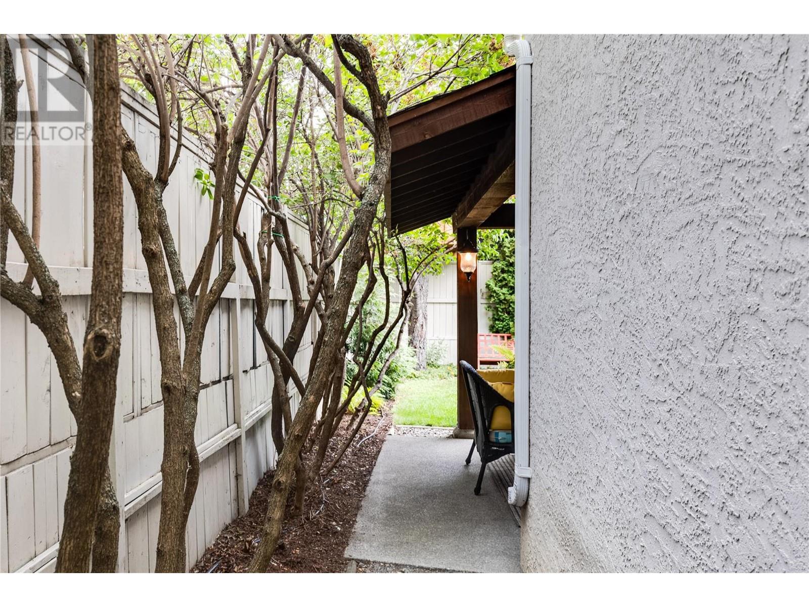 1927 Knox Crescent, Kelowna, British Columbia  V1Y 1K9 - Photo 69 - 10346745