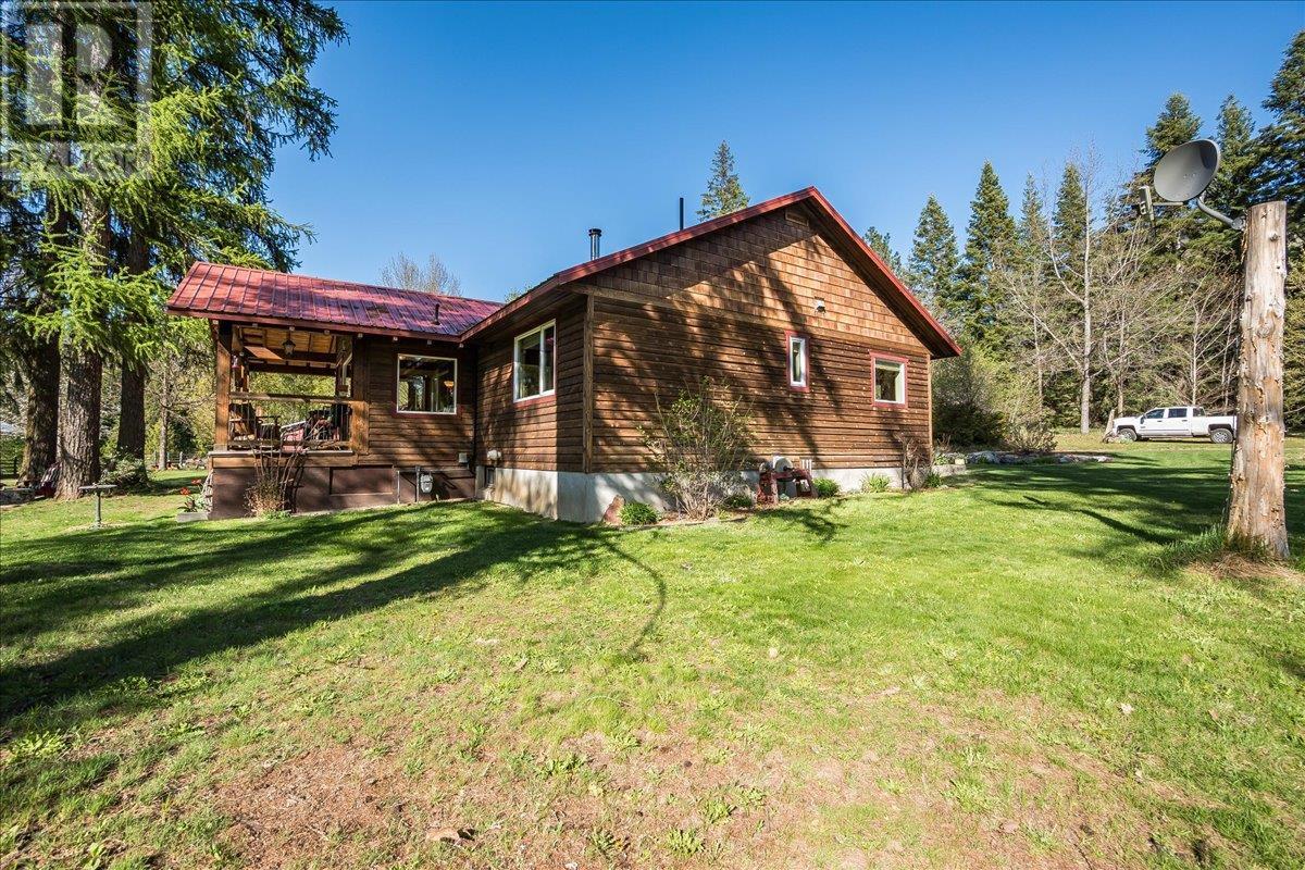 3371 Highway 3b, Fruitvale, British Columbia  V0G 1L1 - Photo 55 - 10345823