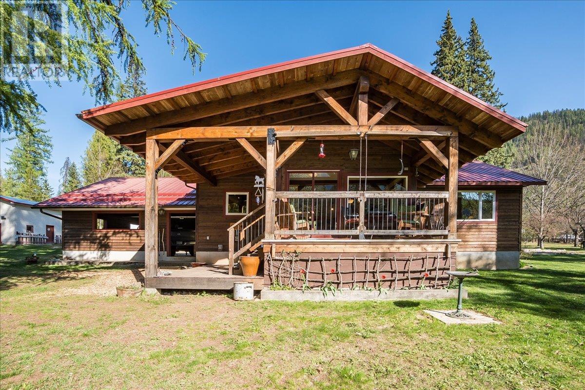 3371 Highway 3b, Fruitvale, British Columbia  V0G 1L1 - Photo 56 - 10345823
