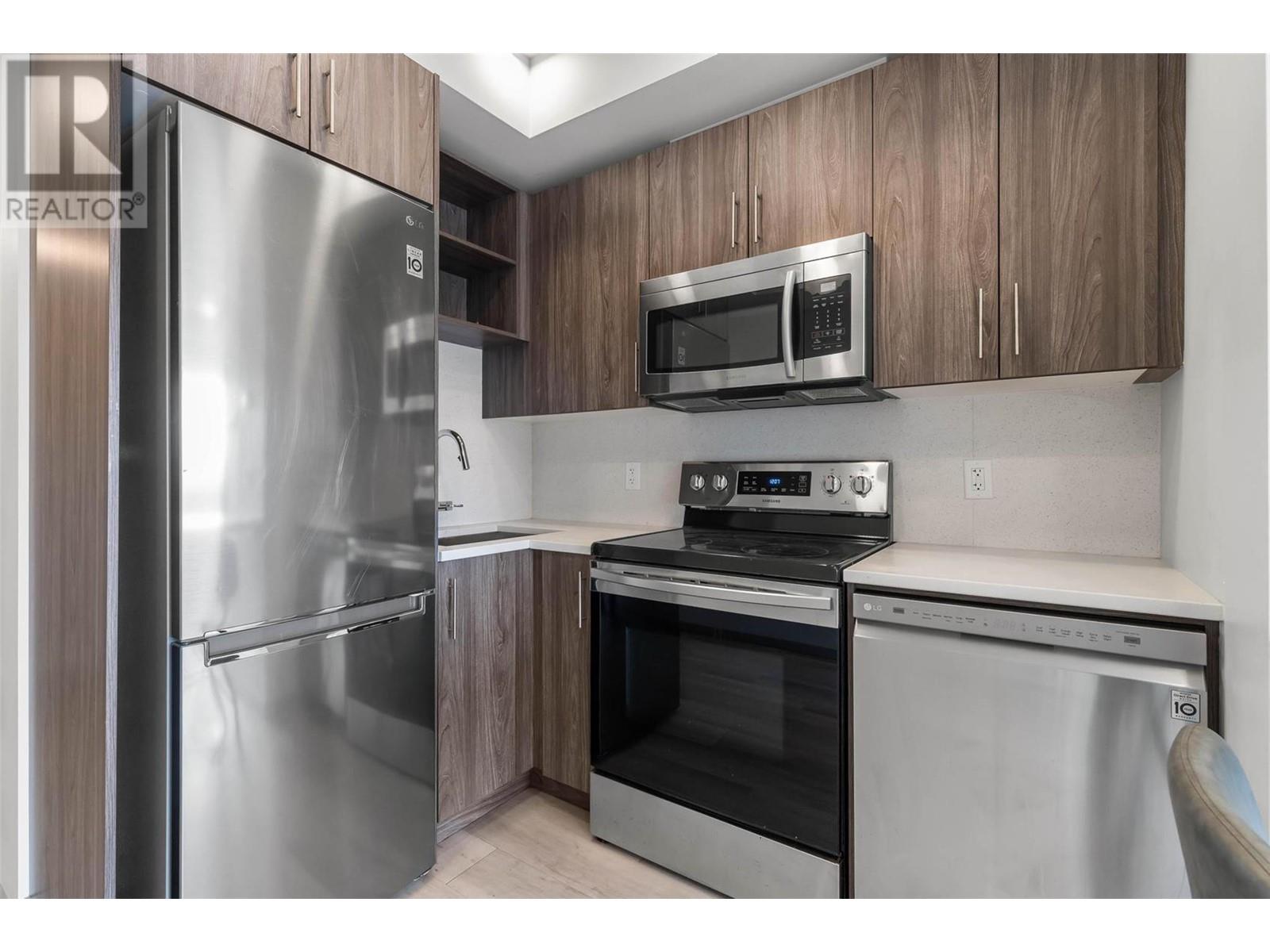 345 Dougall Road N Unit# 210, Kelowna, British Columbia  V1X 0A8 - Photo 4 - 10346763