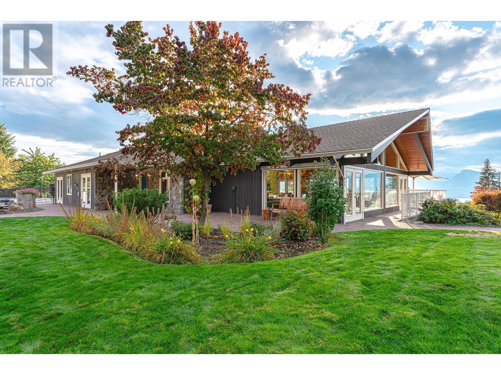 3029 Spruce Drive, Naramata, British Columbia  V0H 1N1 - Photo 66 - 10346723