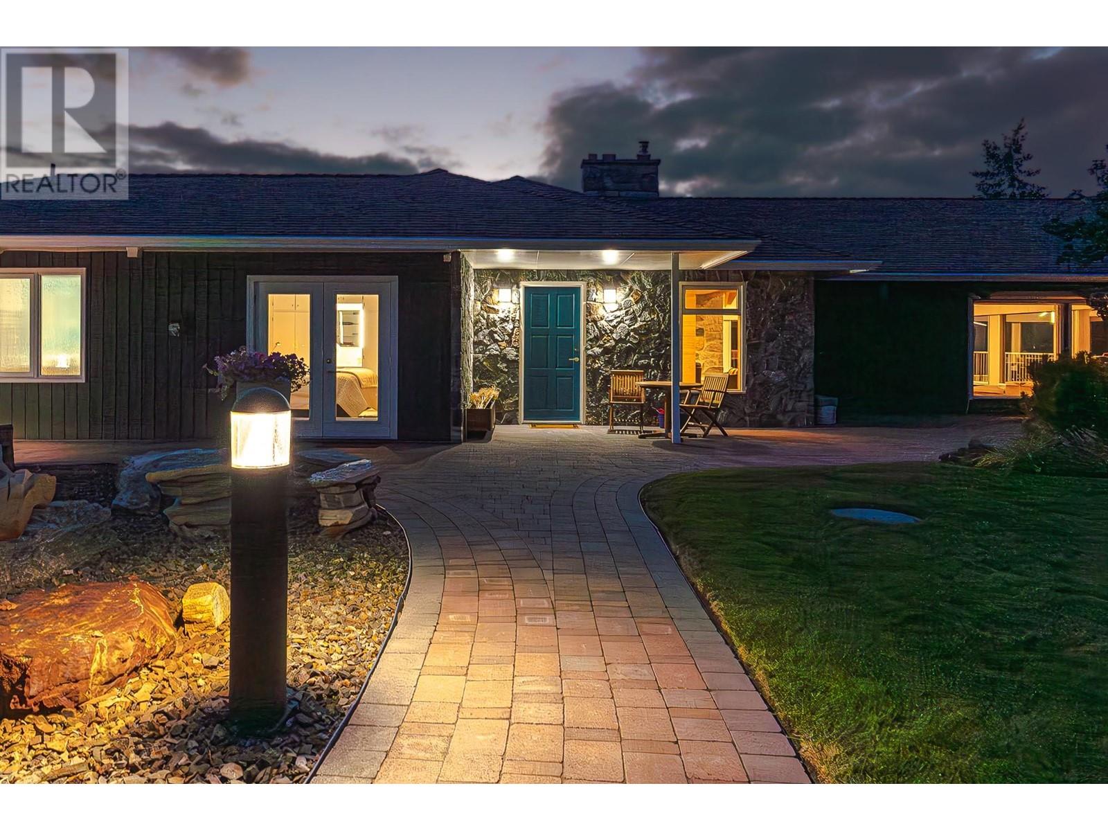 3029 Spruce Drive, Naramata, British Columbia  V0H 1N1 - Photo 74 - 10346723