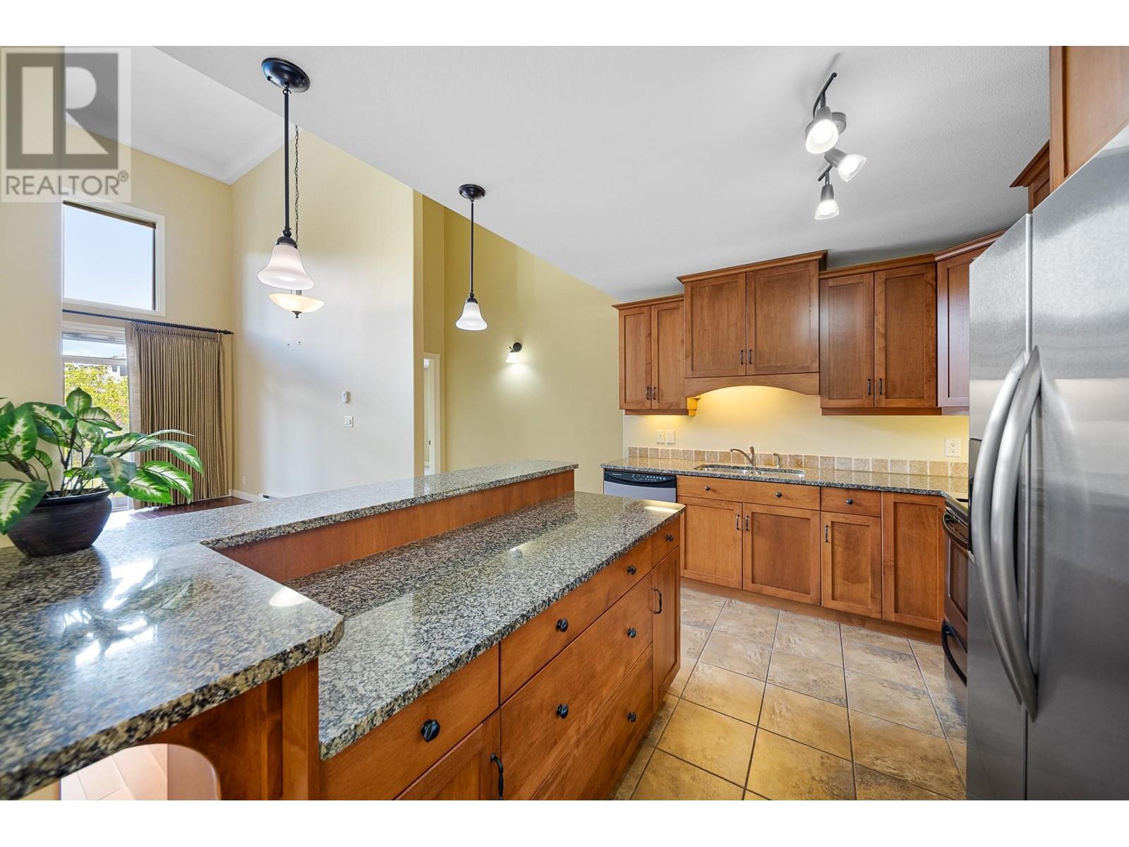 1390 Hillside Drive Unit# 307, Kamloops, British Columbia  V2E 0A6 - Photo 11 - 10346360