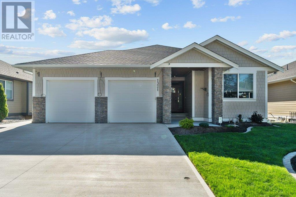 1321 24 Street Se, Salmon Arm, British Columbia  V1E 0E3 - Photo 1 - 10346528