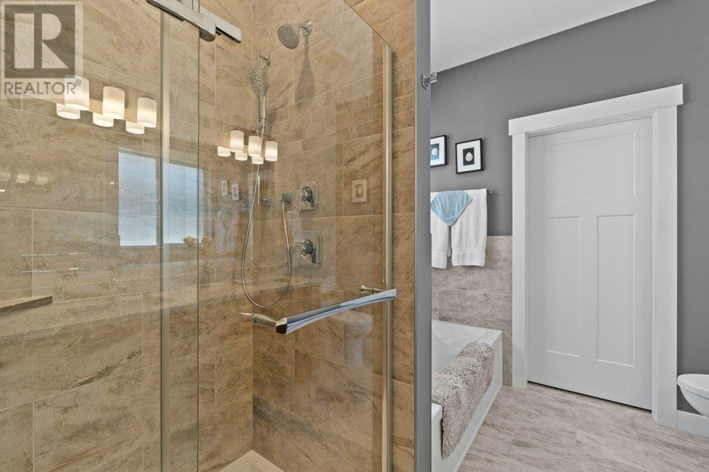 1321 24 Street Se, Salmon Arm, British Columbia  V1E 0E3 - Photo 25 - 10346528