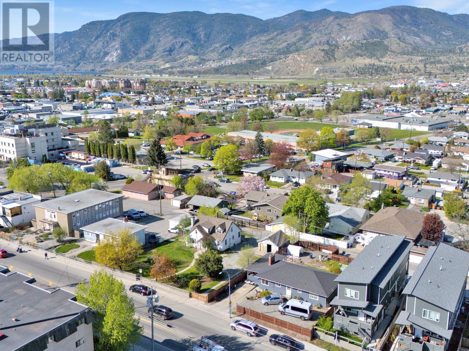 1471 & 1473 Government Street, Penticton, British Columbia  V2A 4V9 - Photo 5 - 10346789