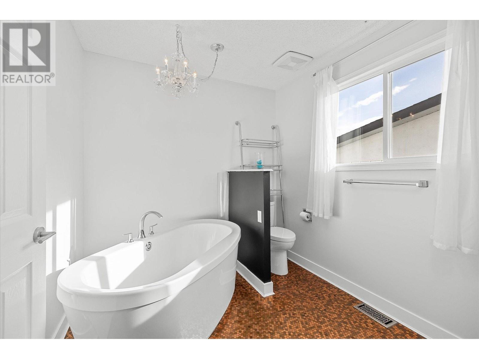 2741 Benedick Road, West Kelowna, British Columbia  V1Z 1V1 - Photo 24 - 10346765