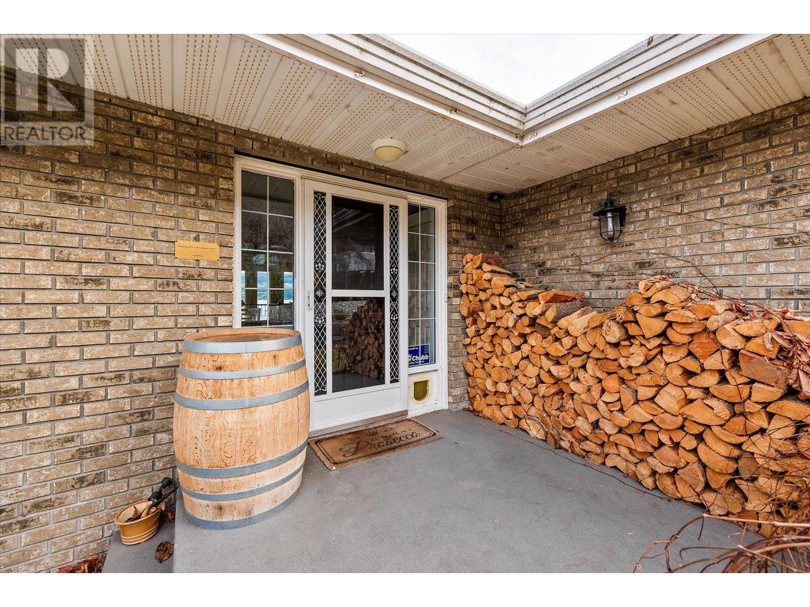 2741 Benedick Road, West Kelowna, British Columbia  V1Z 1V1 - Photo 5 - 10346765