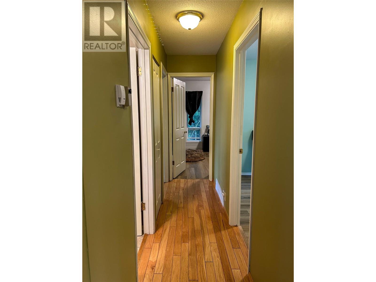 822 Richards West Street, Nelson, British Columbia  V1L 6E3 - Photo 28 - 10346746