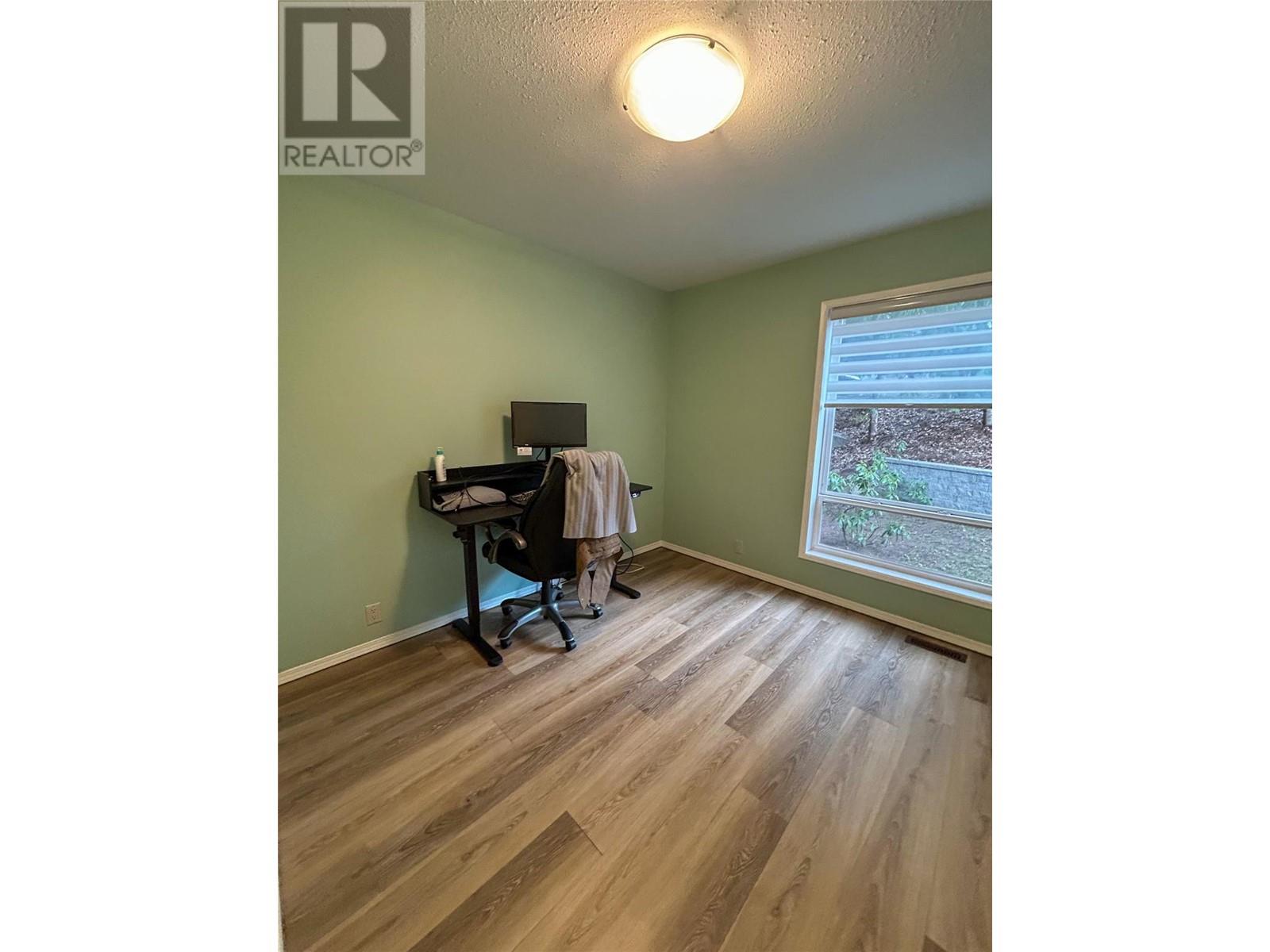 822 Richards West Street, Nelson, British Columbia  V1L 6E3 - Photo 33 - 10346746