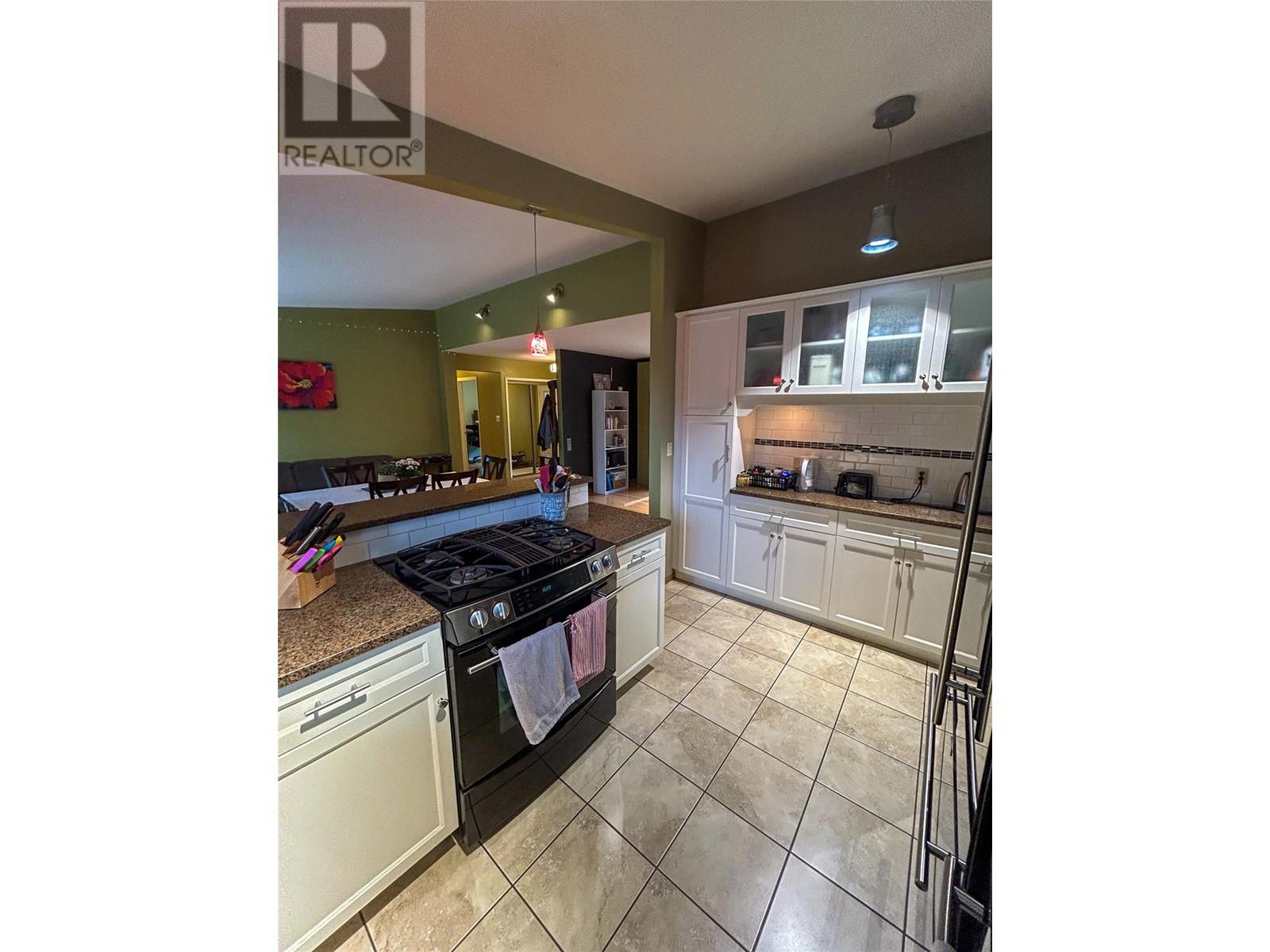 822 Richards West Street, Nelson, British Columbia  V1L 6E3 - Photo 42 - 10346746