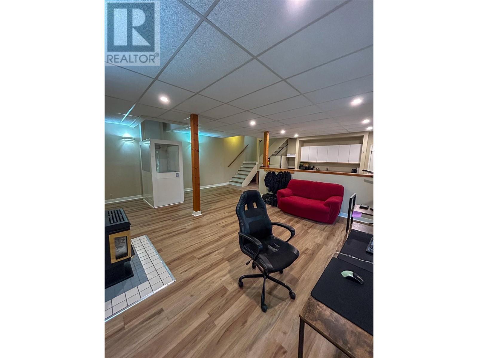 822 Richards West Street, Nelson, British Columbia  V1L 6E3 - Photo 49 - 10346746