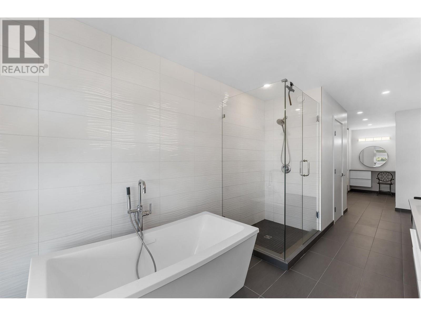 6114 Faircrest Street Unit# 105, Summerland, British Columbia  V0H 1Z1 - Photo 32 - 10346571