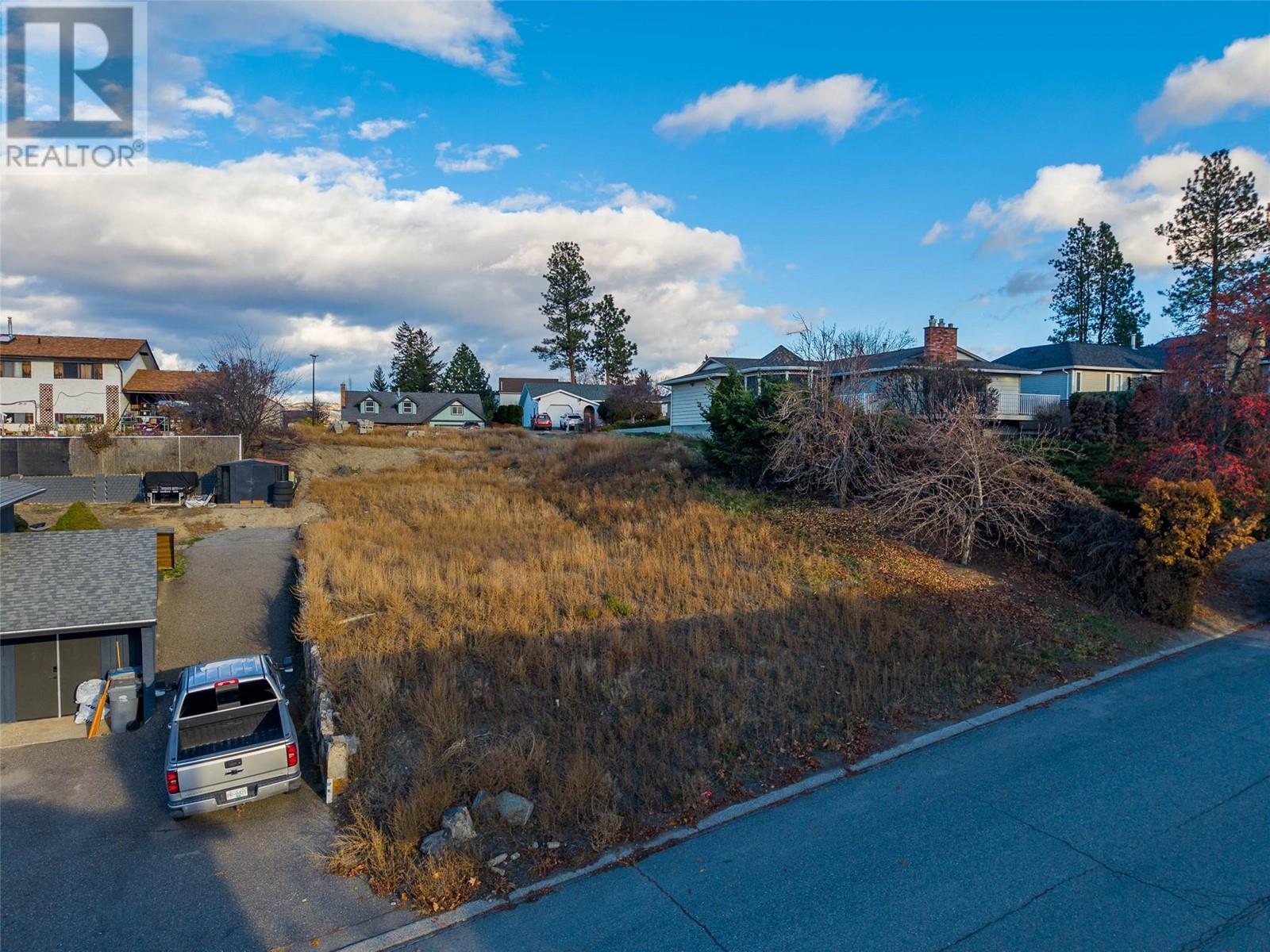 736 Gleneagles Drive, Kamloops, British Columbia  V2E 1J8 - Photo 2 - 10345893