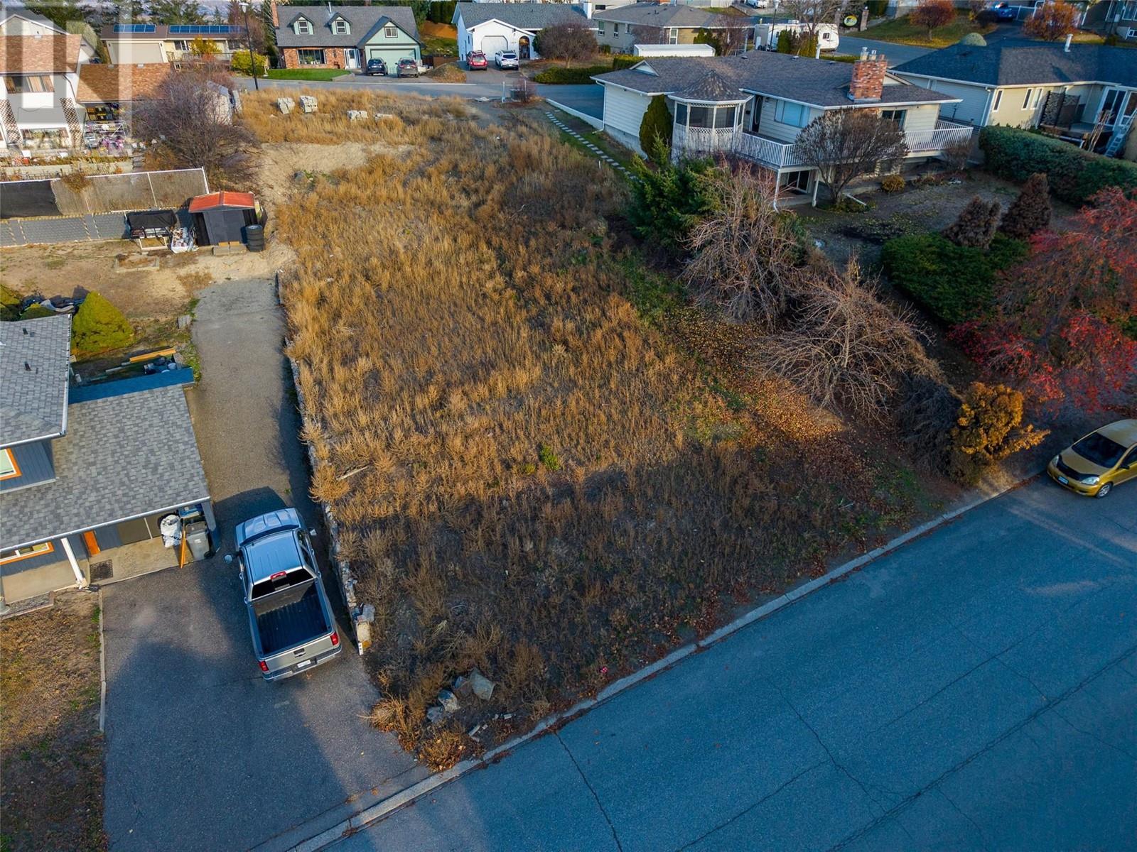736 Gleneagles Drive, Kamloops, British Columbia  V2E 1J8 - Photo 3 - 10345893