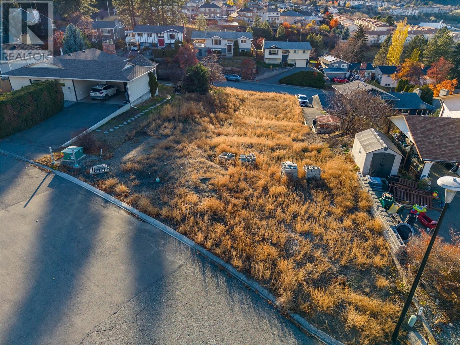 1916 Glencoe Place, Kamloops, British Columbia  V2E 1K5 - Photo 3 - 10345876
