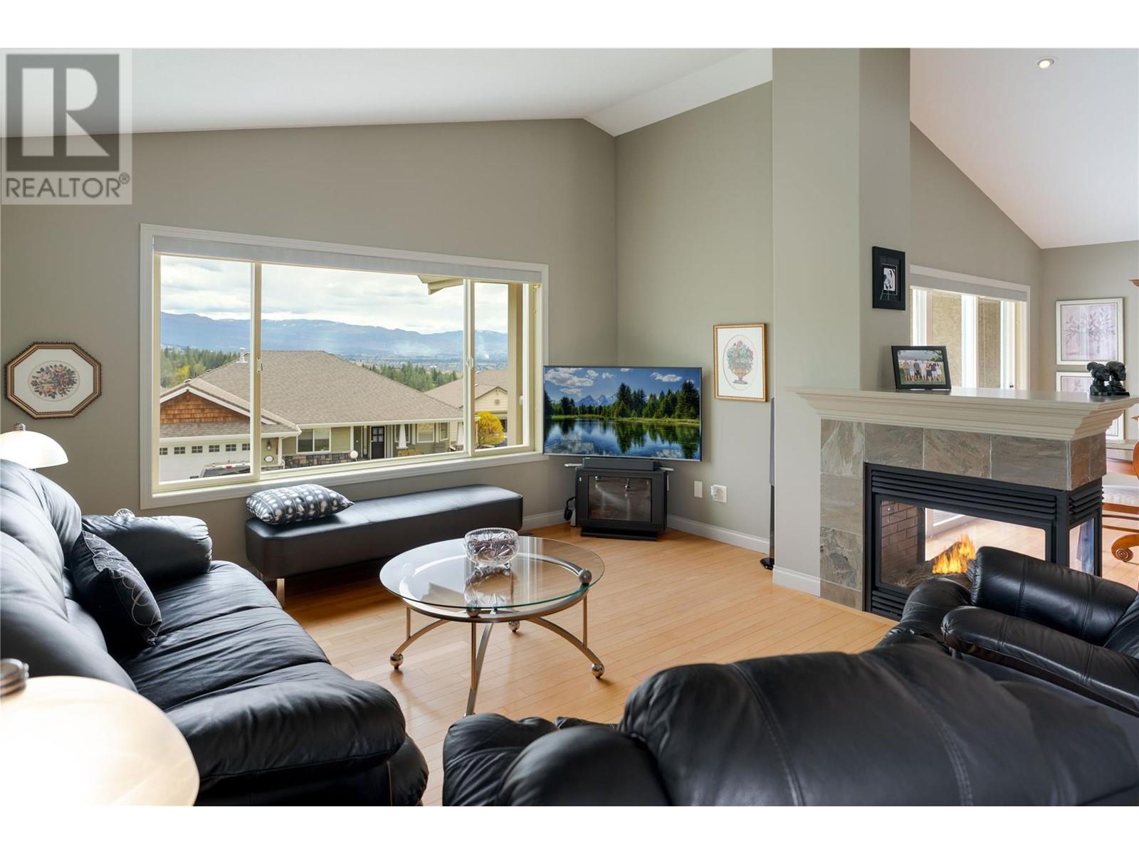 5165 Sandhills Drive, Kelowna, British Columbia  V1X 7Y7 - Photo 2 - 10344955