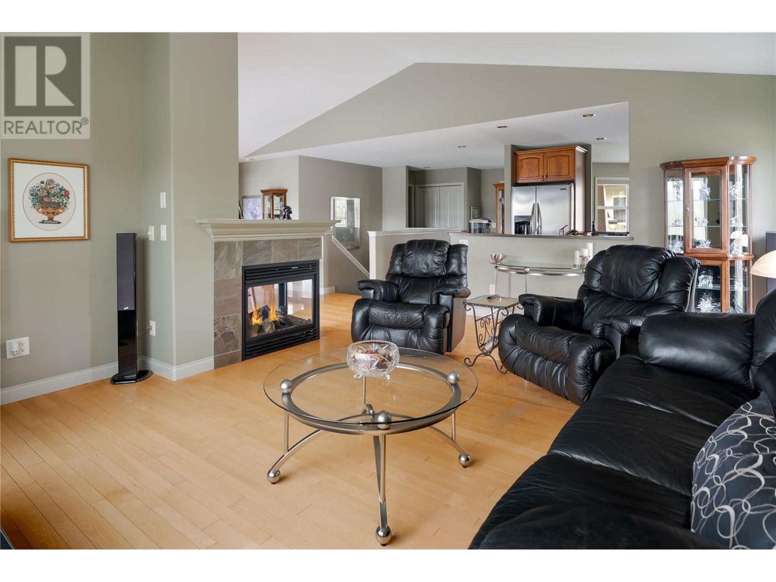 5165 Sandhills Drive, Kelowna, British Columbia  V1X 7Y7 - Photo 3 - 10344955