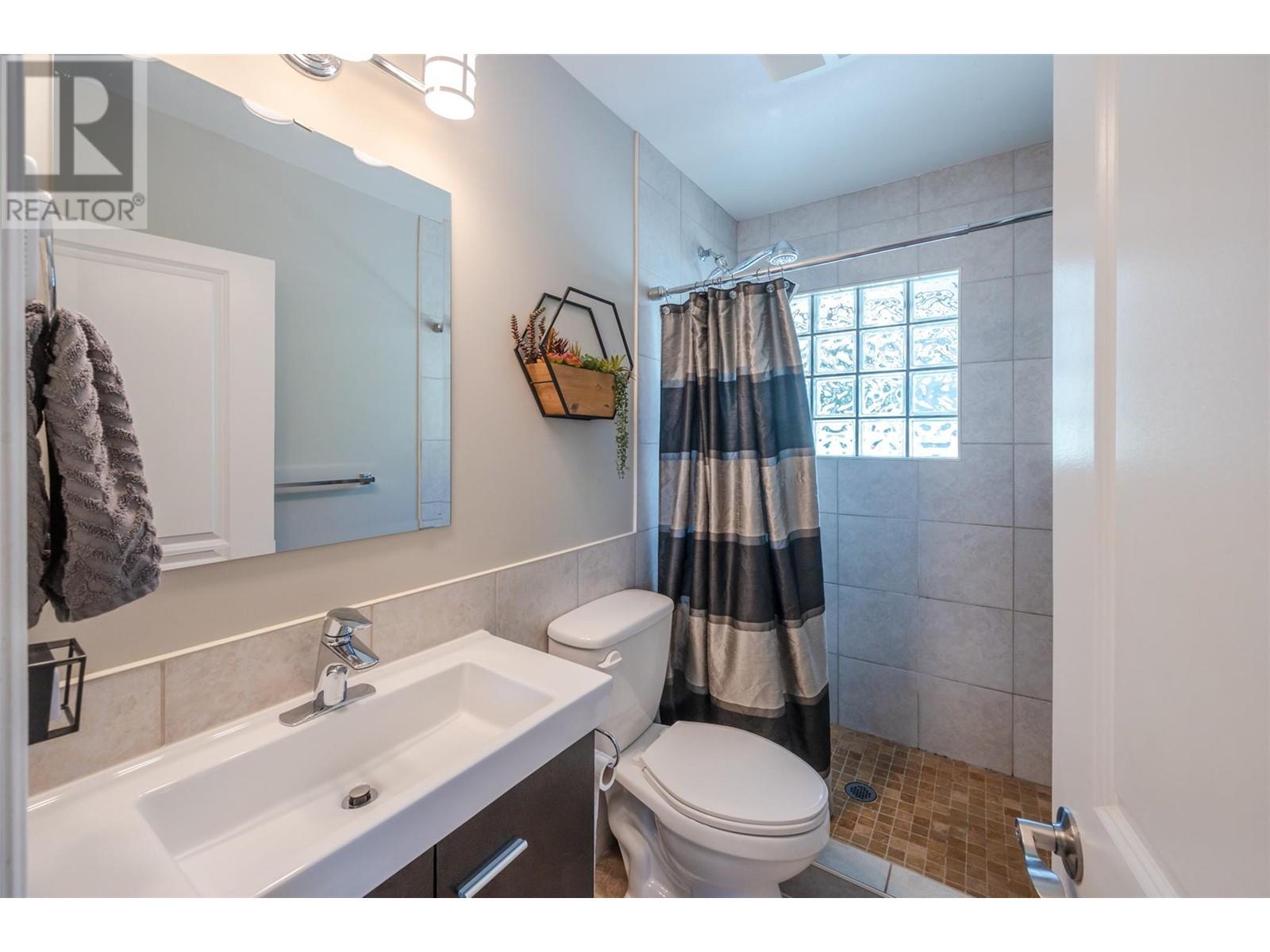 1107 Park Place, Penticton, British Columbia  V2A 8X9 - Photo 53 - 10346787