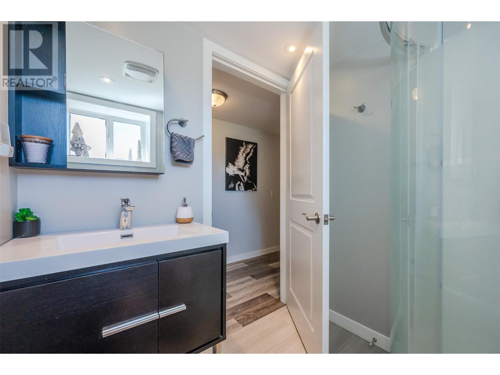 1107 Park Place, Penticton, British Columbia  V2A 8X9 - Photo 69 - 10346787