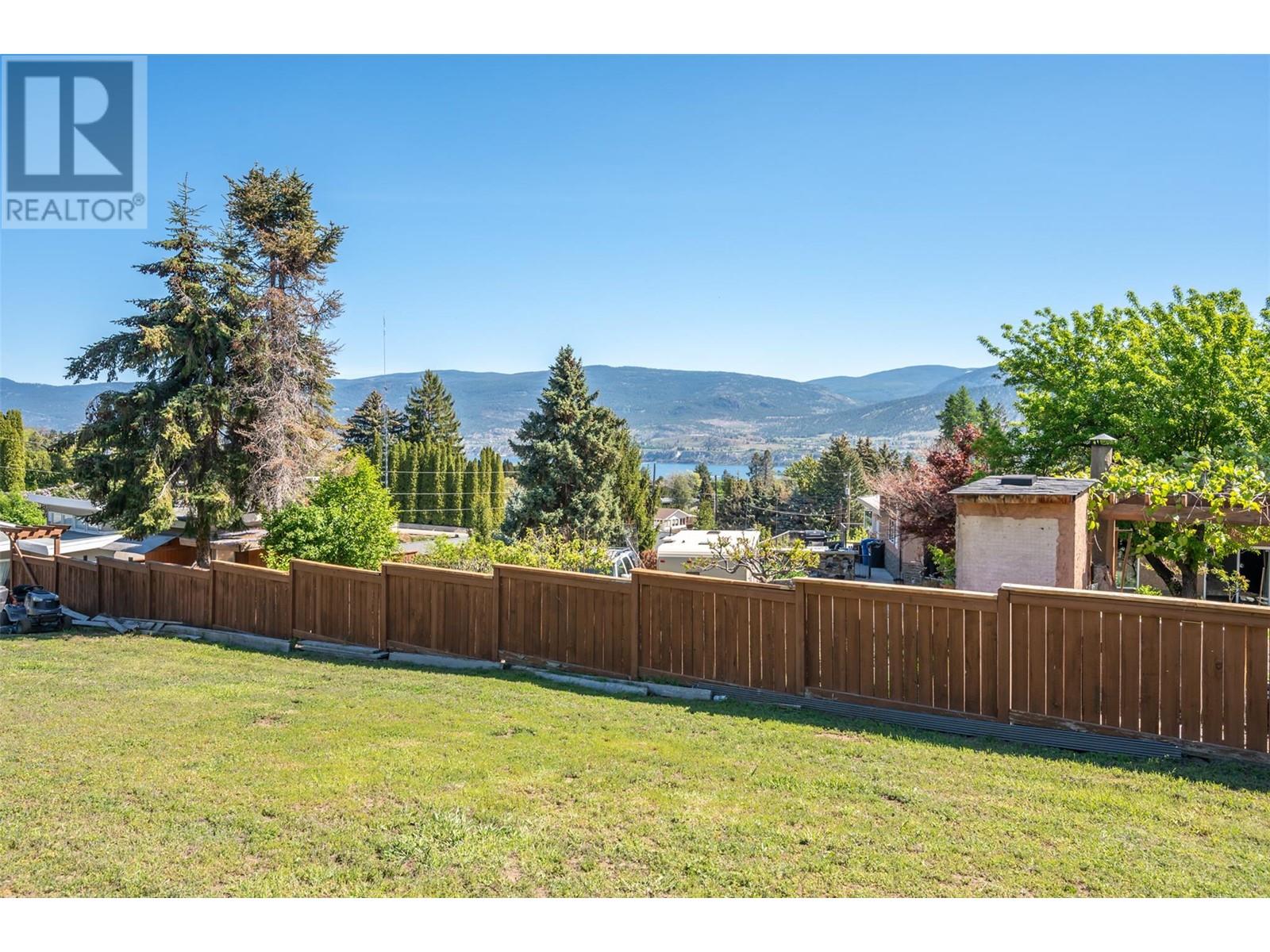 1107 Park Place, Penticton, British Columbia  V2A 8X9 - Photo 84 - 10346787