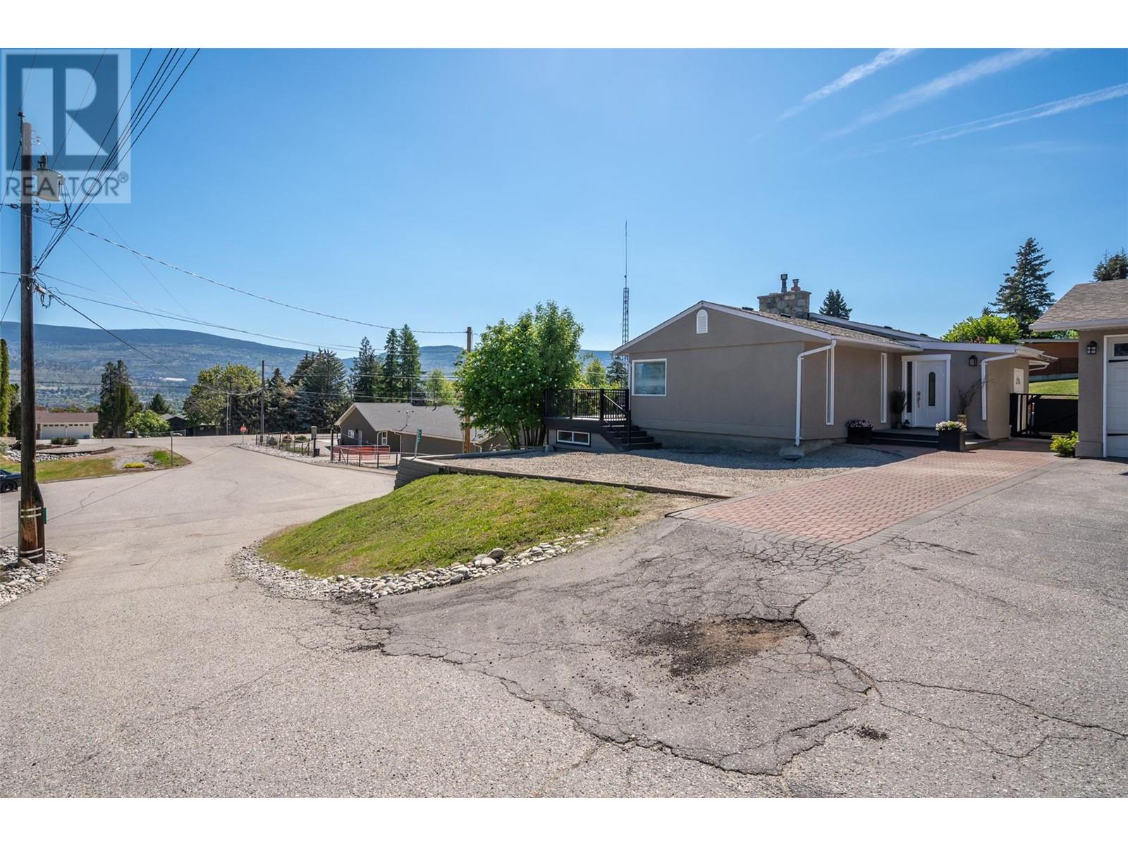 1107 Park Place, Penticton, British Columbia  V2A 8X9 - Photo 93 - 10346787