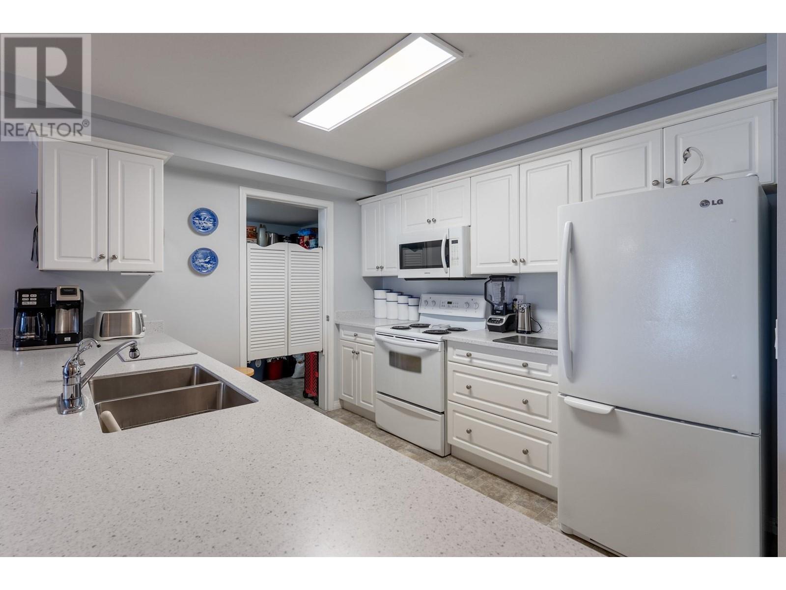 710 Rutland Road N Unit# 203, Kelowna, British Columbia  V1X 3B7 - Photo 2 - 10346706