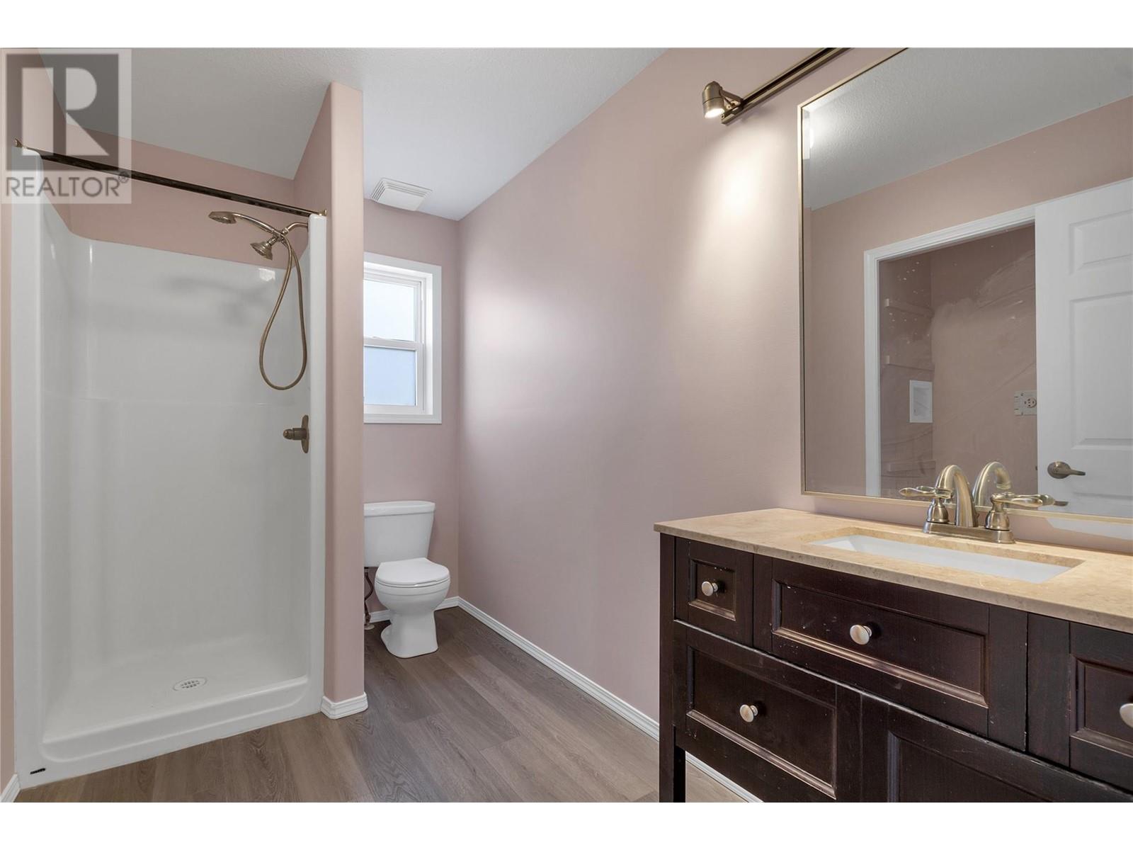 5596 Curlew Road, Vernon, British Columbia  V1B 3J8 - Photo 18 - 10346589
