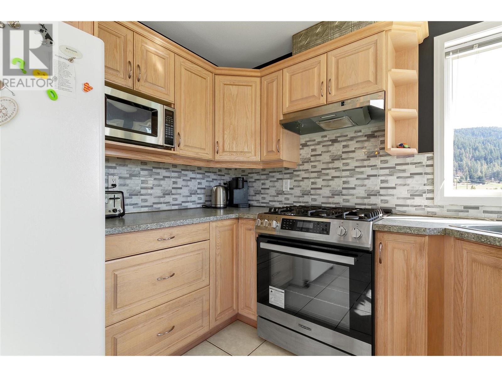 5596 Curlew Road, Vernon, British Columbia  V1B 3J8 - Photo 29 - 10346589